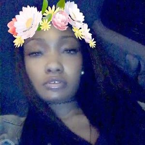 Meet your Posher, Maci